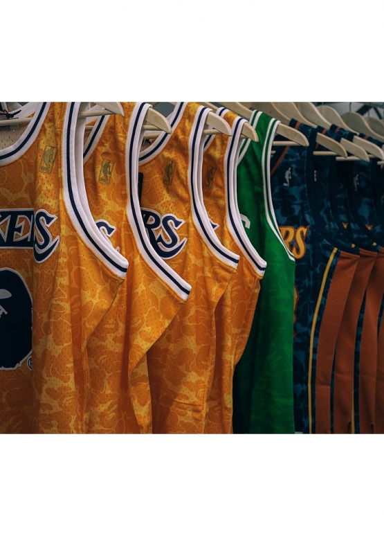 Bape Aape by A BATHING APE x Mitchell & Ness Lakers ABC Basketball Swingman Jersey Unisex