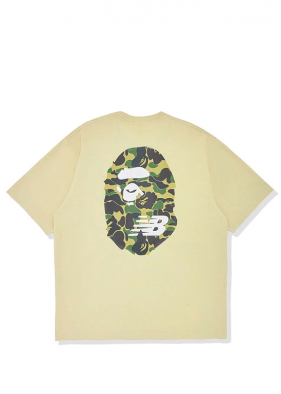 Песочная футболка Bape Aape by A BATHING APE x New Balance Ape Head Relaxed Fit Color Olive T-shirt Mens