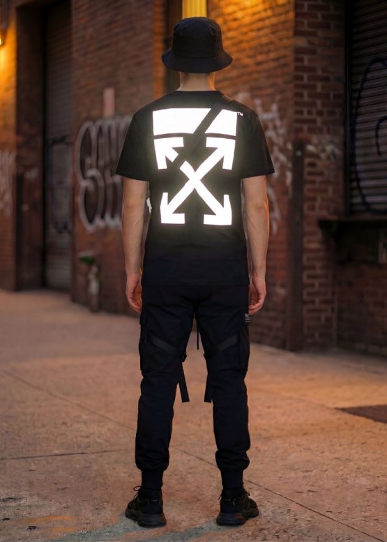 Чёрная футболка Off-White Reflective Arrows Color Black T-shirt Unisex