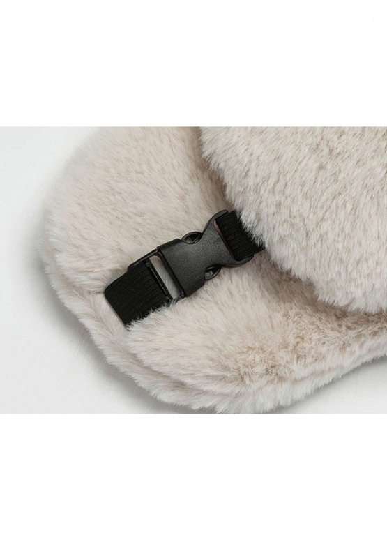 Біла шапка-вушанка Color White Winter Hat Womens