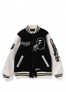 Чорна куртка Bape x Coca-Cola Varsity Jacket - VA1118 Чорна куртка Bape x Coca-Cola Varsity Jacket - VA1118