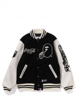 Чорна куртка Bape x Coca-Cola Varsity Jacket - VA1118 Чорна куртка Bape x Coca-Cola Varsity Jacket - VA1118
